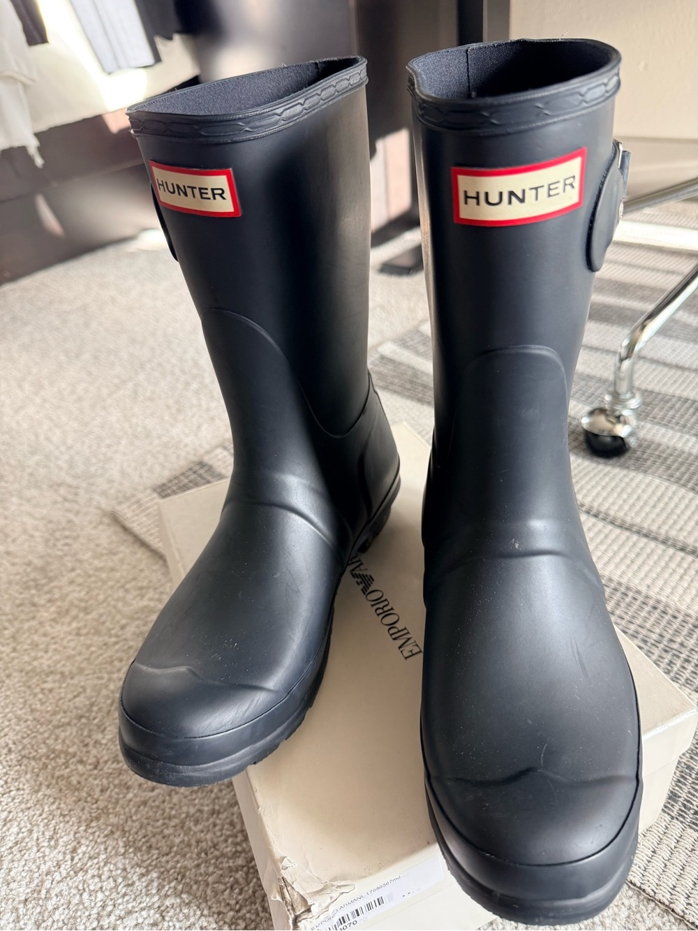 Hunter rain boots dark blue mid-calf + FREE new Hunter fleece socks